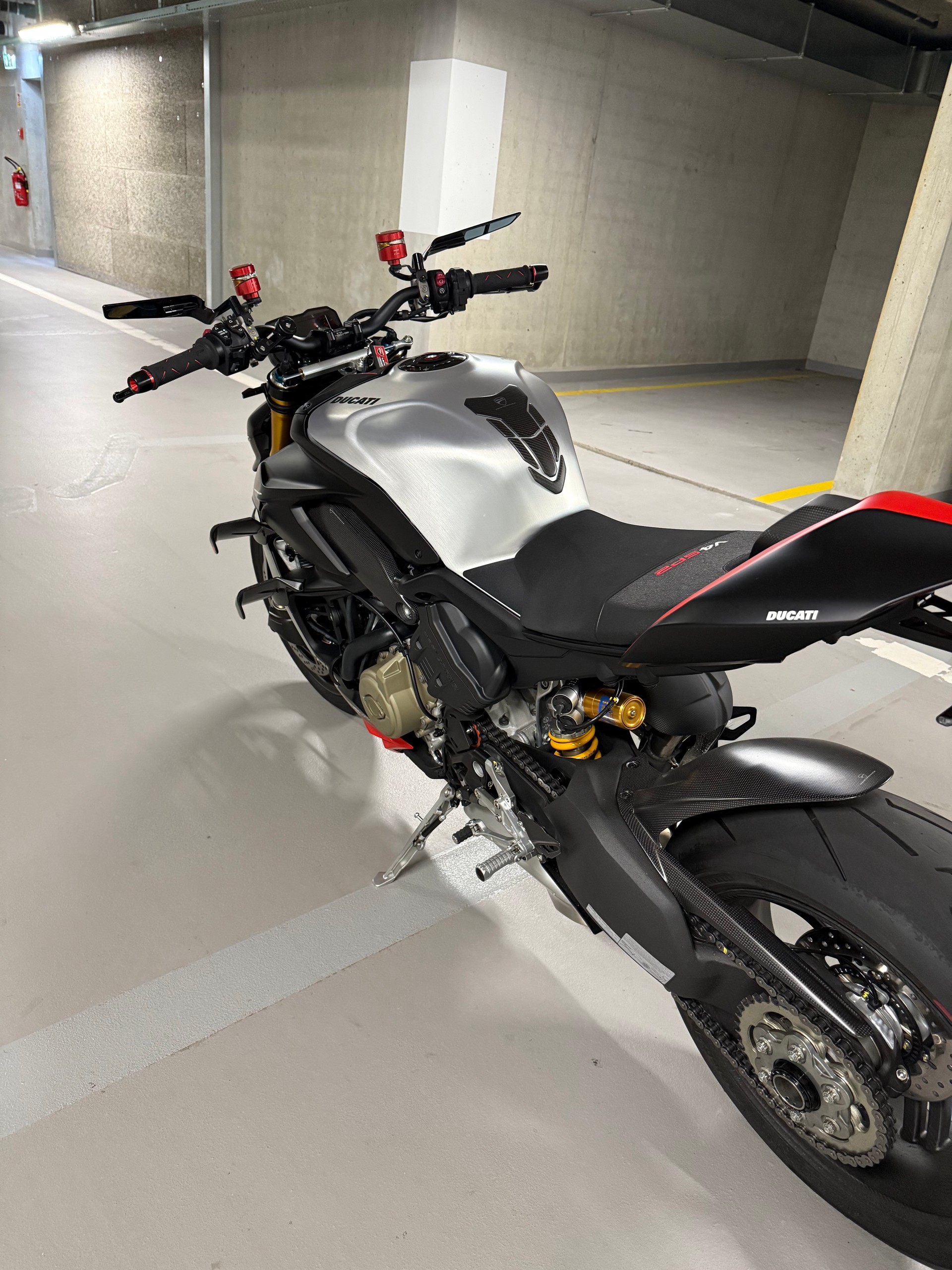 DUCATI Streetfighter V4 SP2-image-4