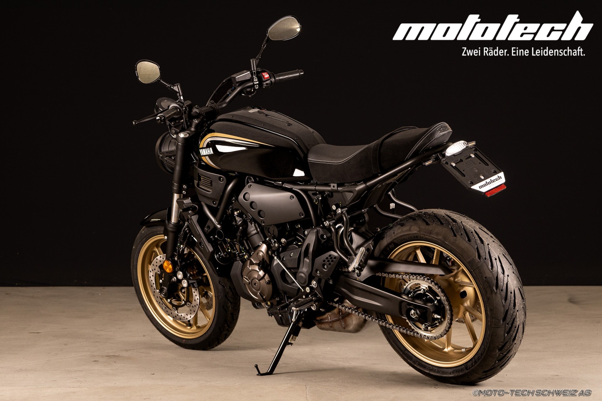 YAMAHA XSR 700 (35kW)-showroom-element-3