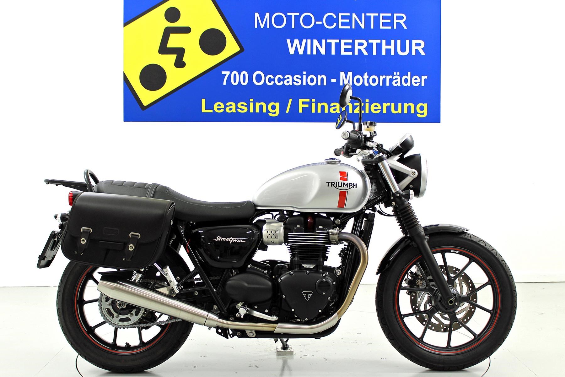 TRIUMPH Street Twin