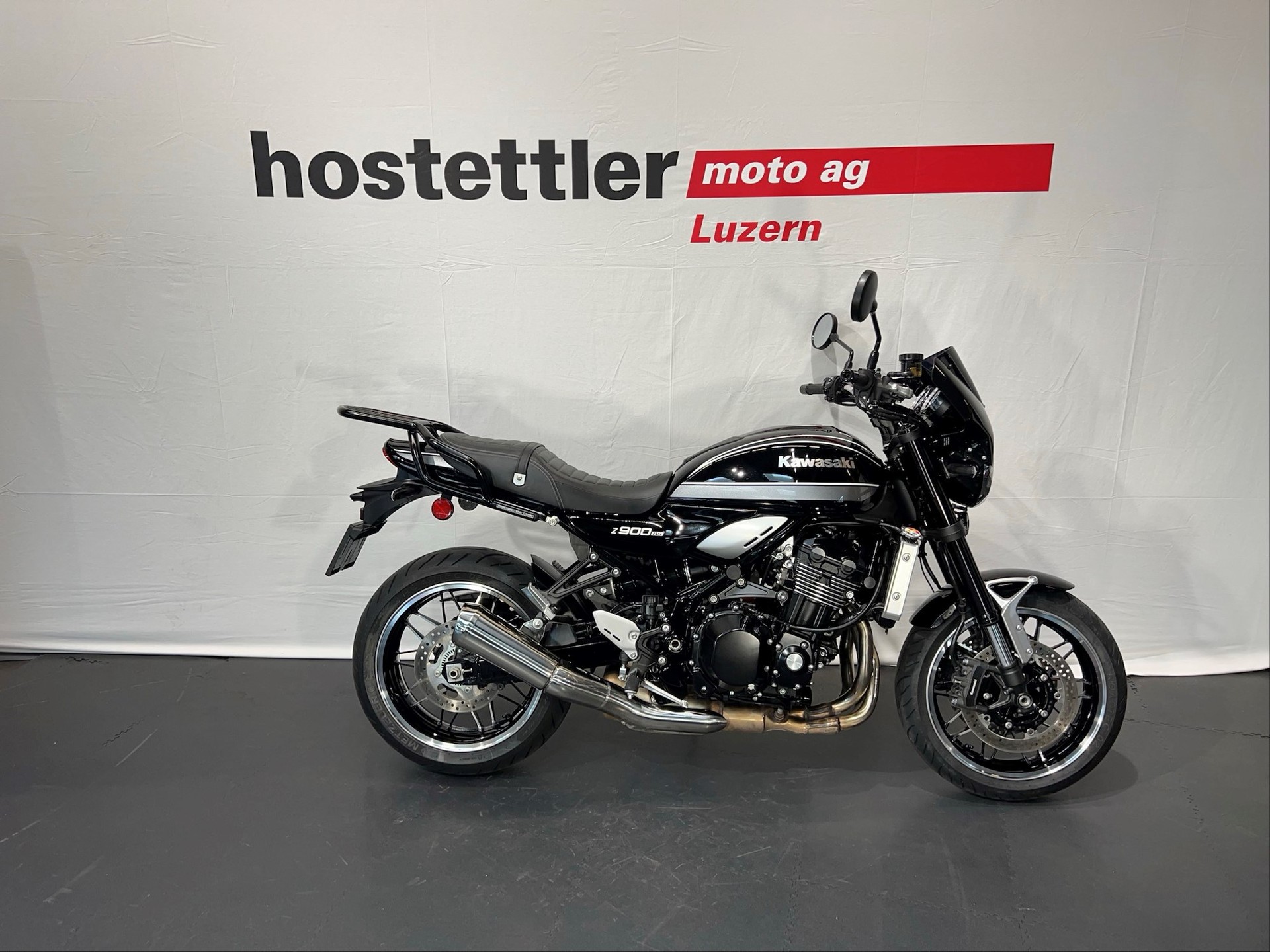 KAWASAKI Z 900 RS-showroom-element-1
