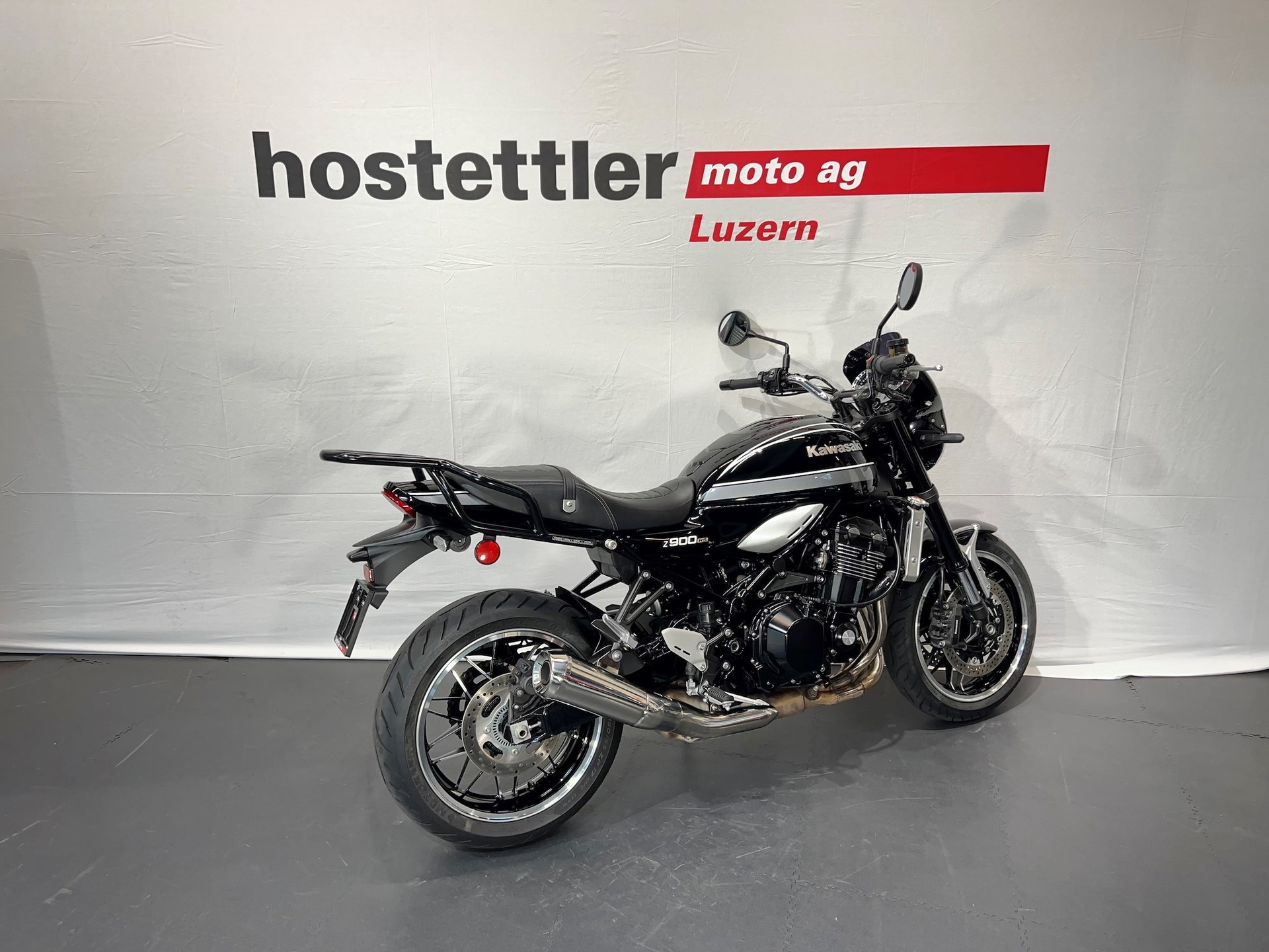 KAWASAKI Z 900 RS-showroom-element-2
