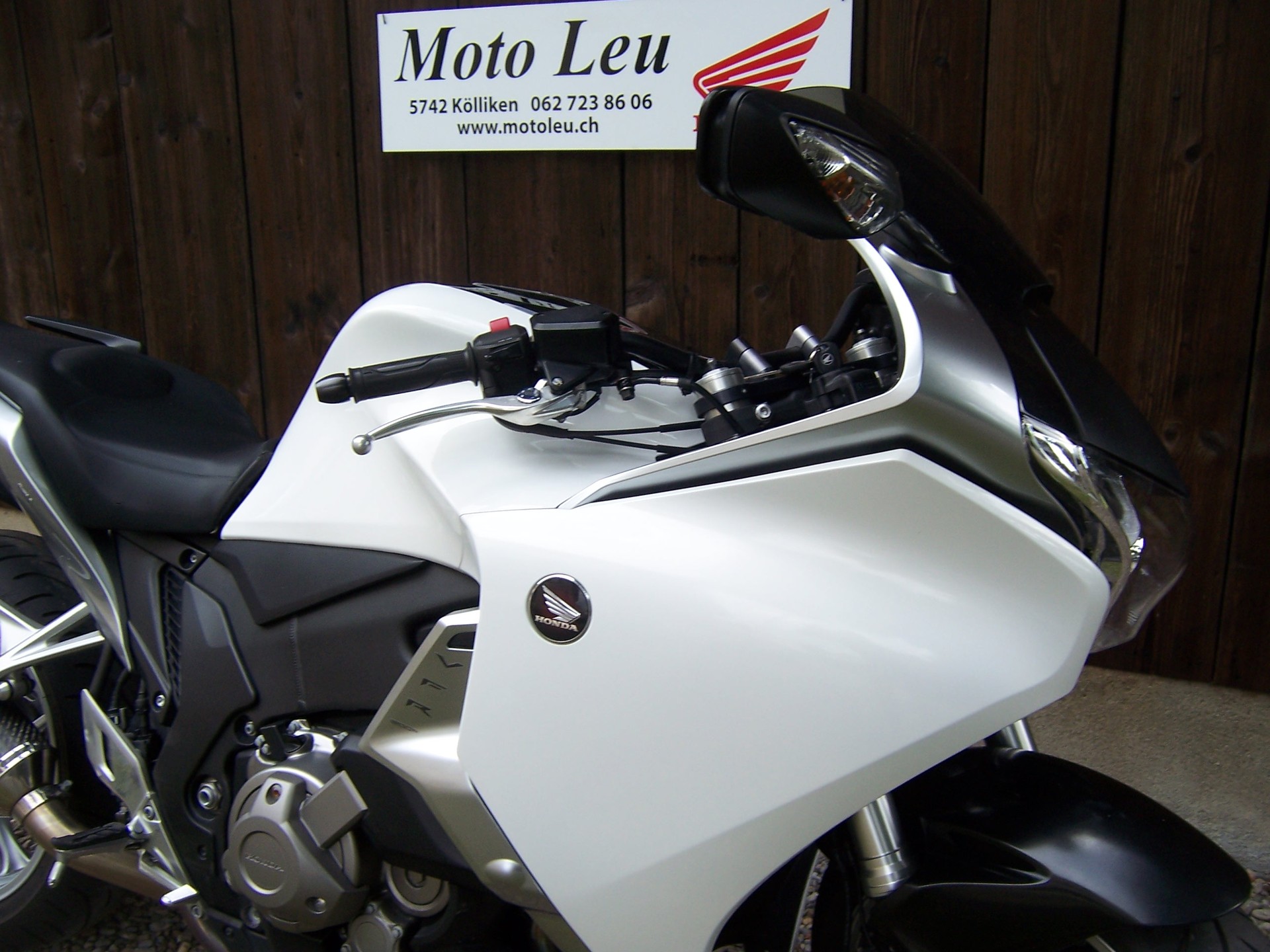 HONDA VFR 1200 FD DTC-showroom-element-2