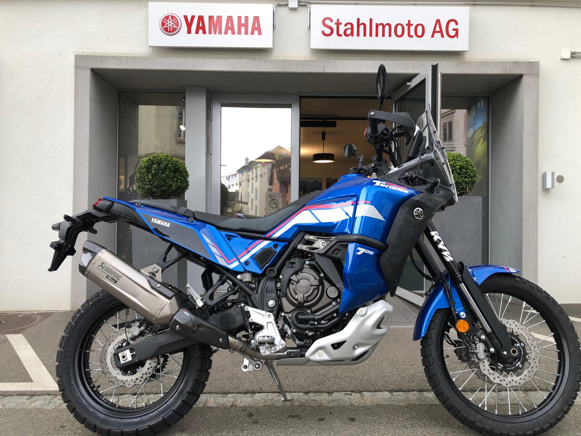 YAMAHA World Rally - Akrapovic