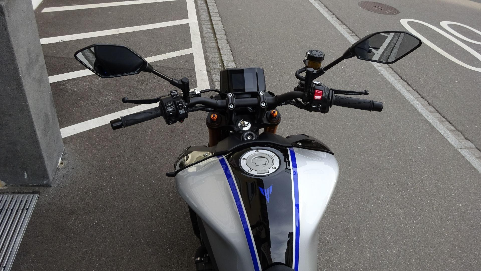 YAMAHA MT-09 SP-image-1