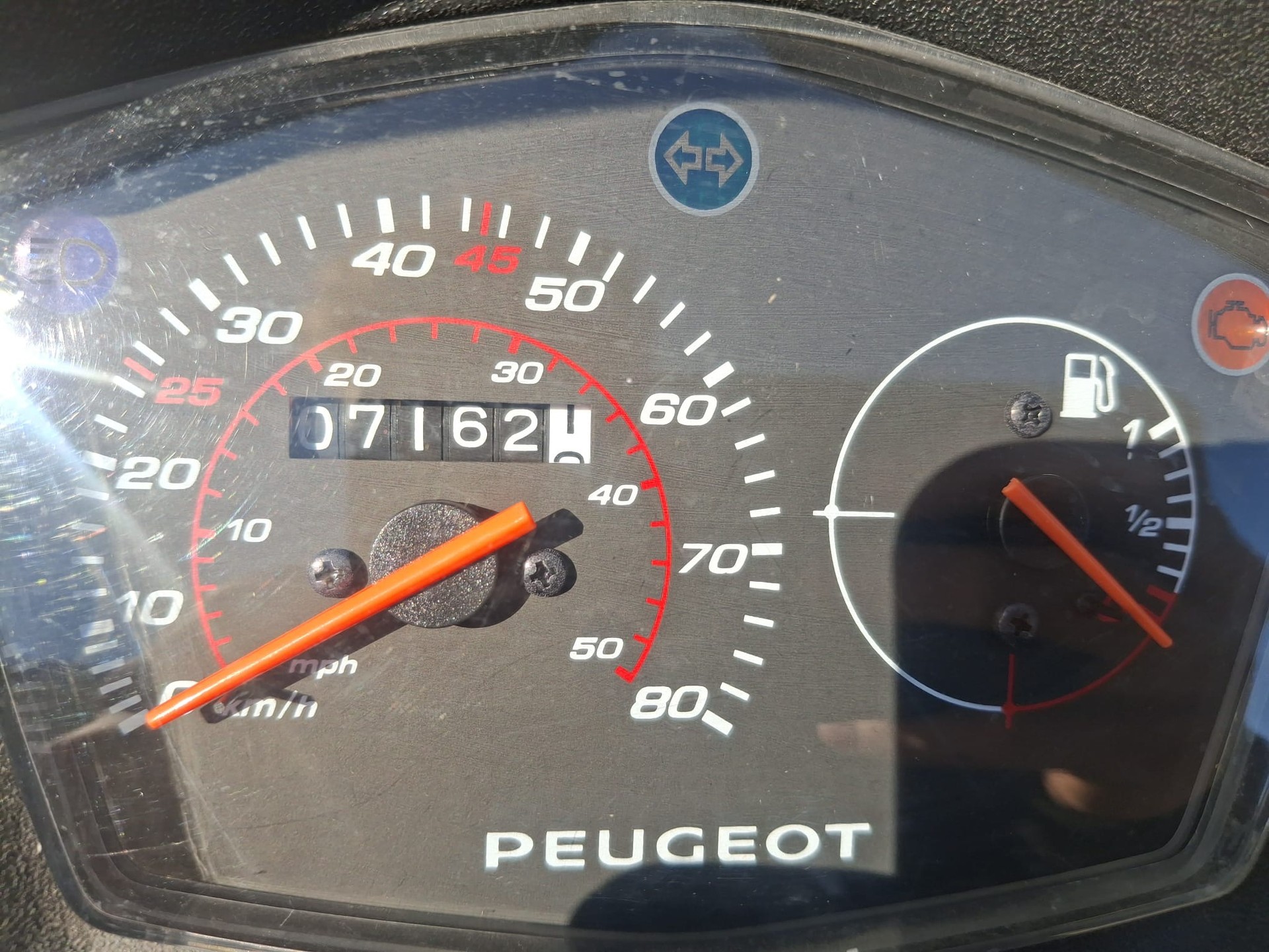 PEUGEOT Kisbee 50 GT 45Km/h-image-6