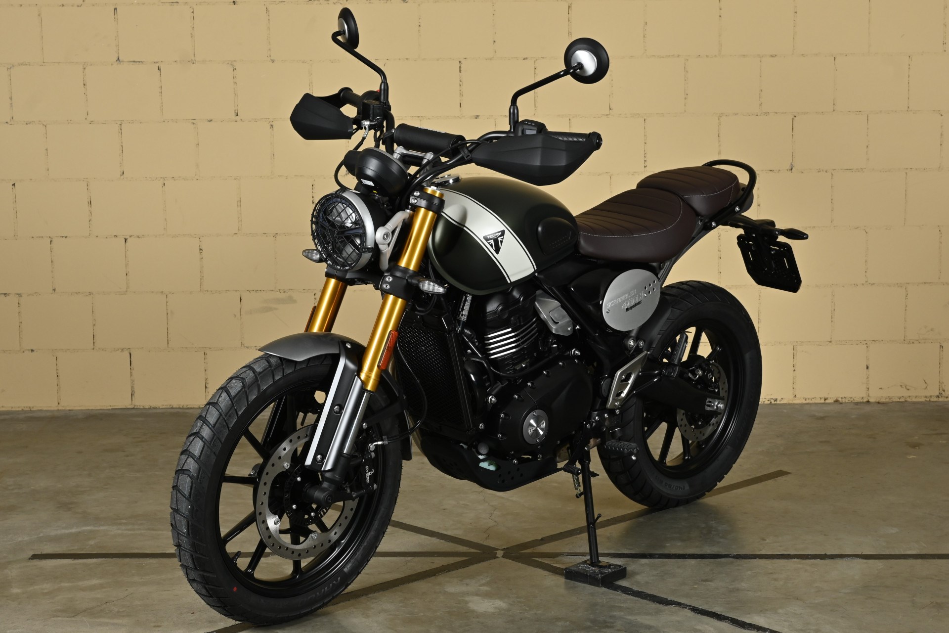 TRIUMPH Scrambler 400 X-showroom-element-2