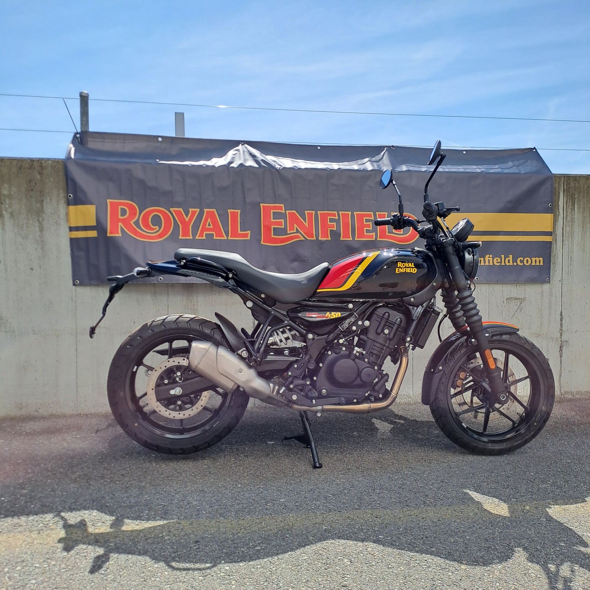 ROYAL ENFIELD GUERRILLA