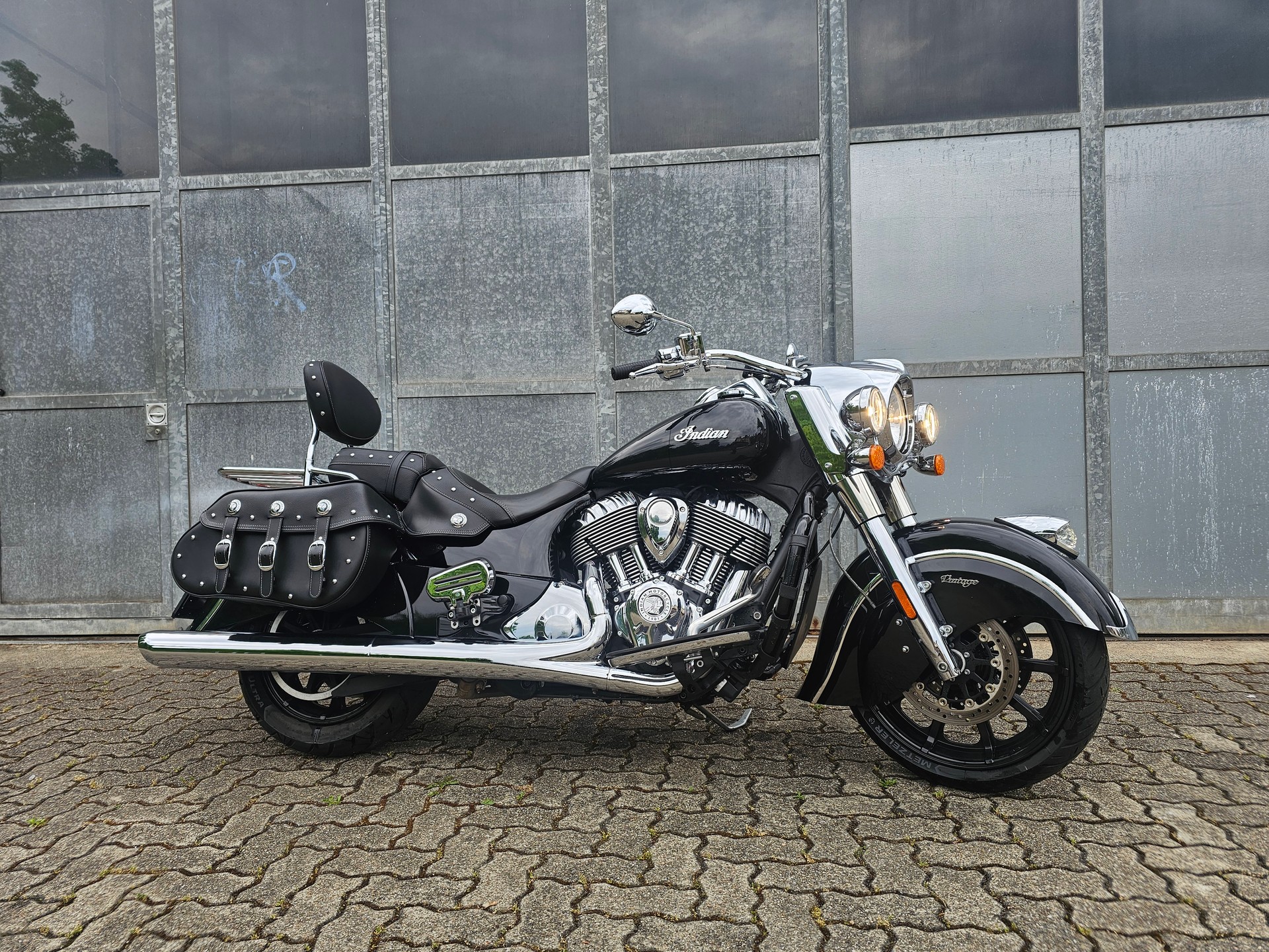 INDIAN Chief Vintage