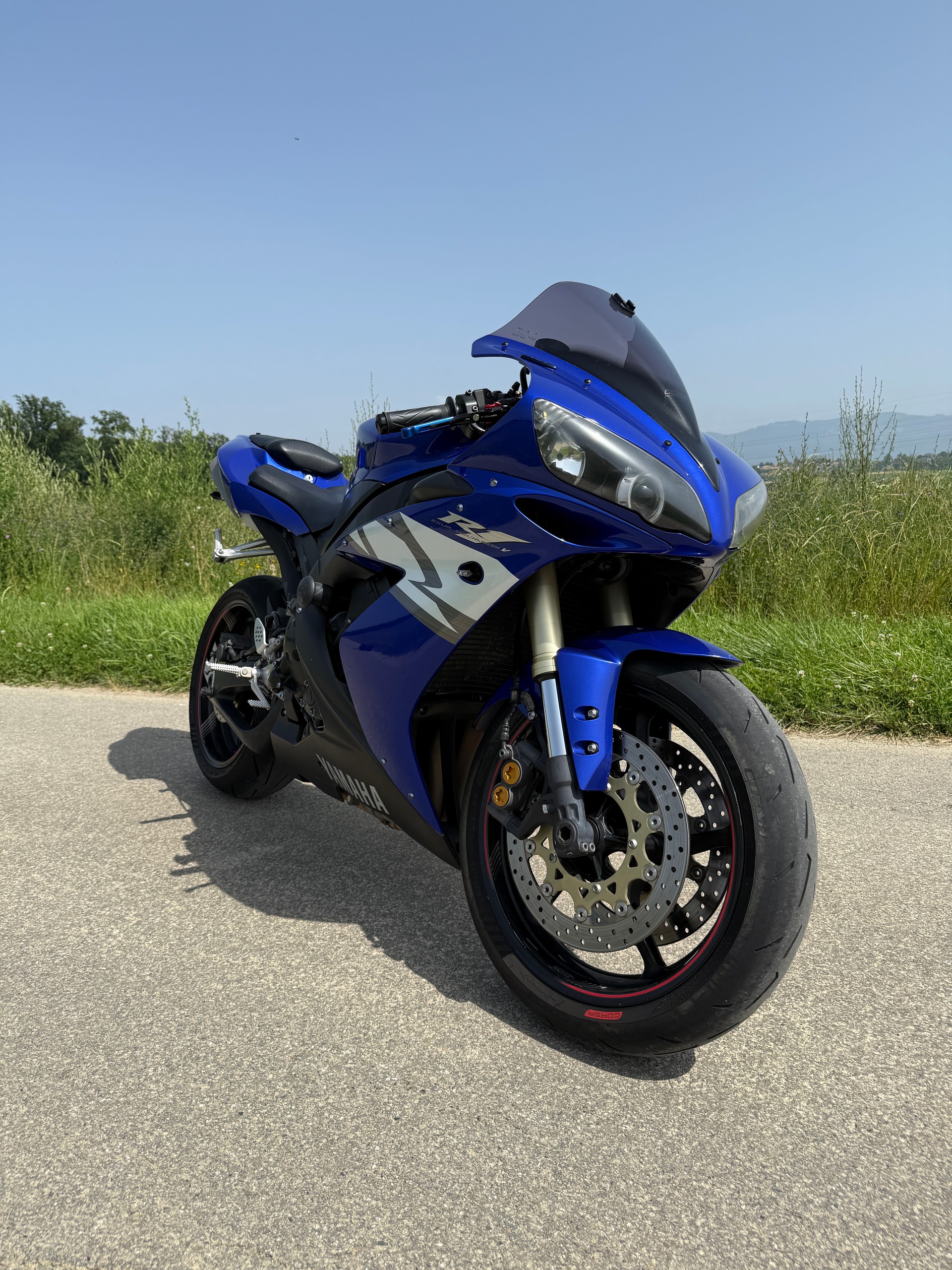 YAMAHA YZF-R1-image-0