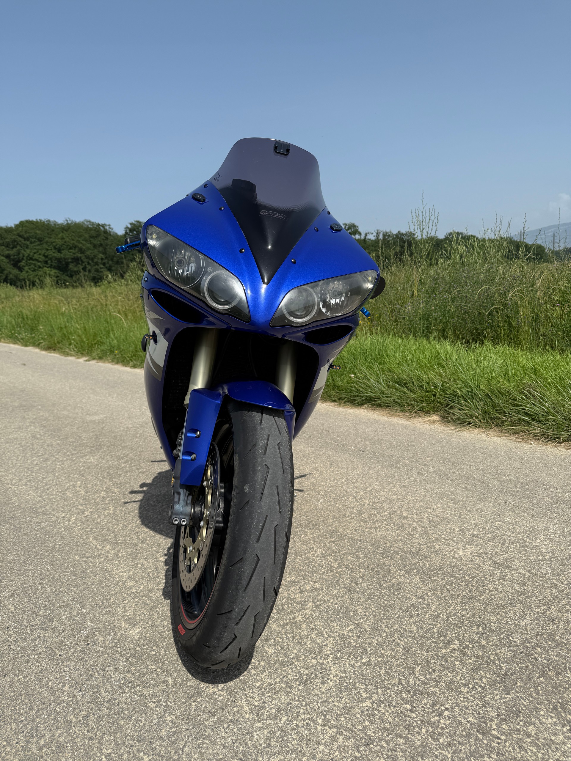 YAMAHA YZF-R1-image-4