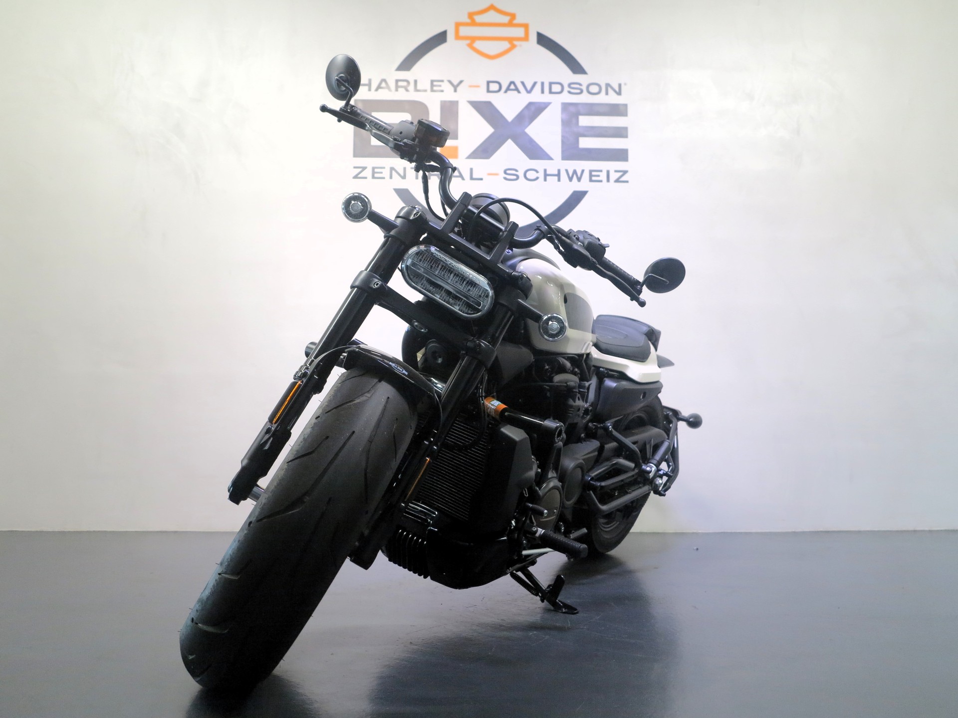 HARLEY-DAVIDSON RH 1250 Sportster S-showroom-element-1