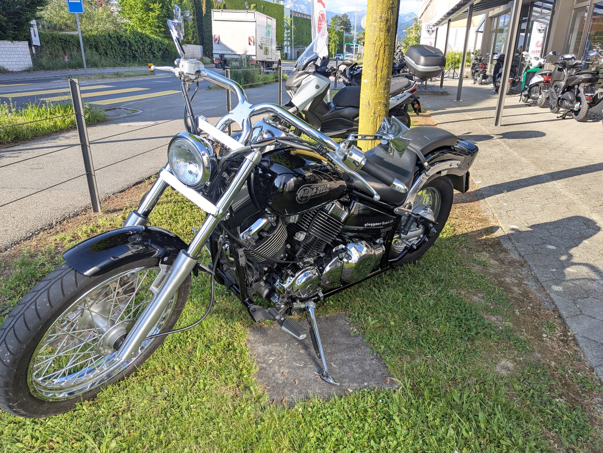 YAMAHA XVS 650 Drag Star