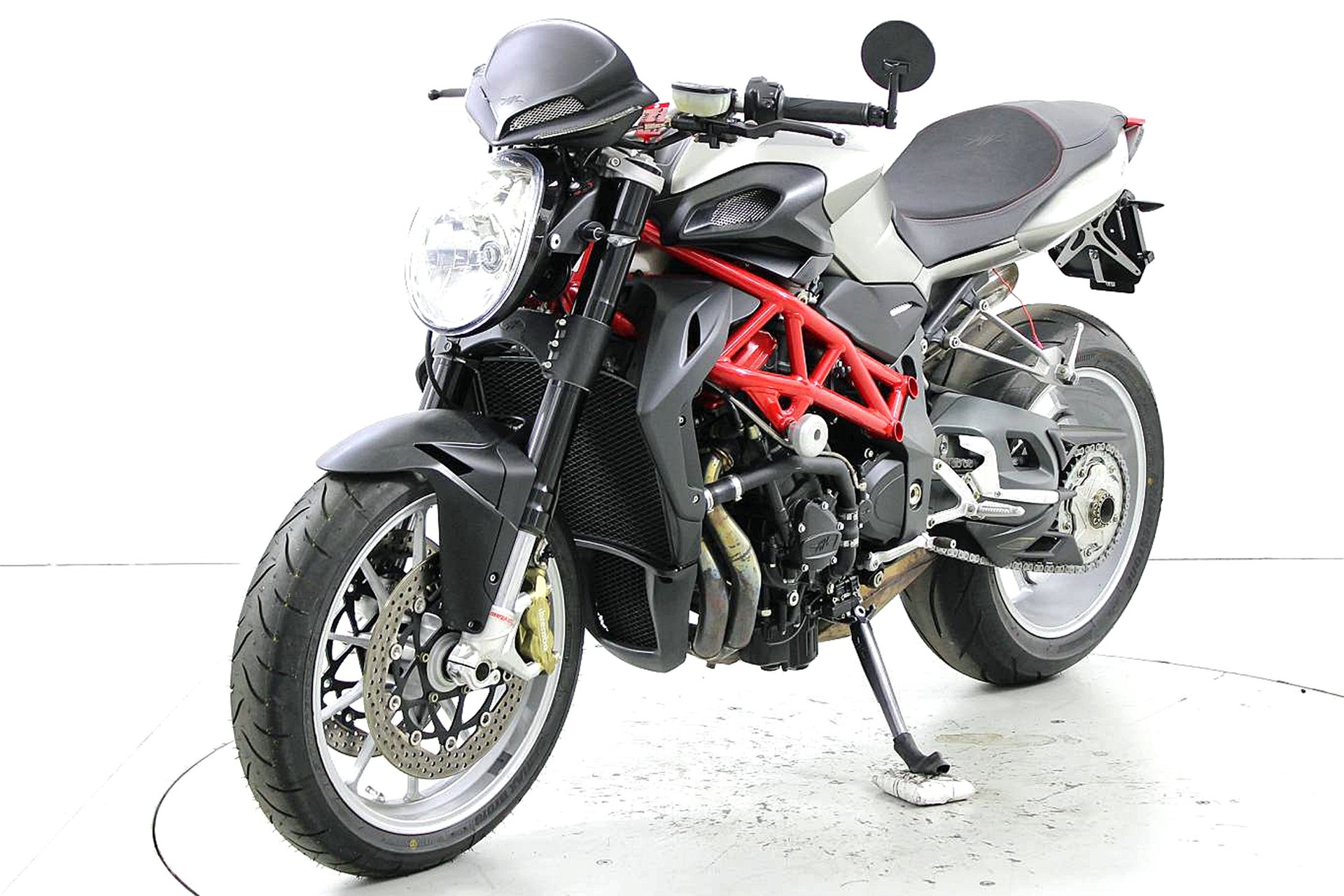 MV AGUSTA Brutale 1090-showroom-element-2