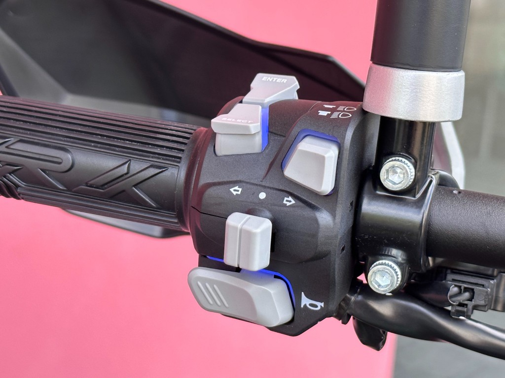BENELLI TRK 702 X-showroom-element-3