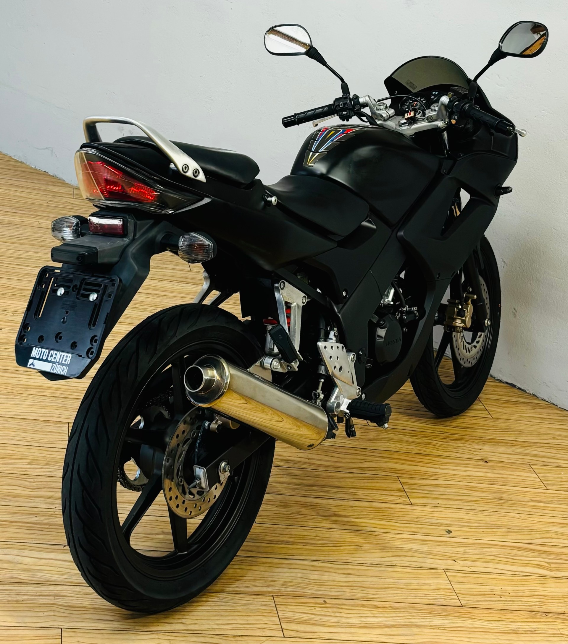 Honda Motorcycle Rs 125 Incidentata Honda Cb 125 R Usata Honda Cb