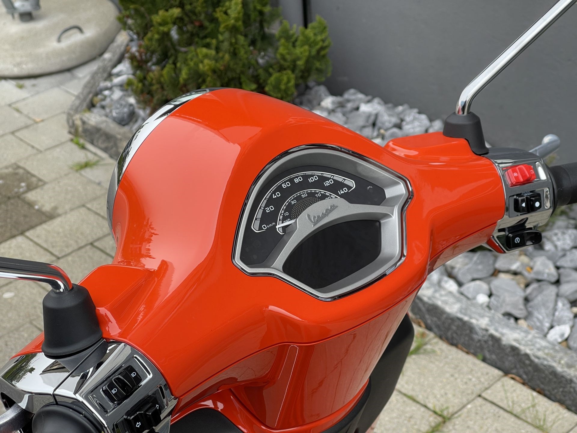 PIAGGIO Vespa Primavera 125 ABS E5+-showroom-element-3