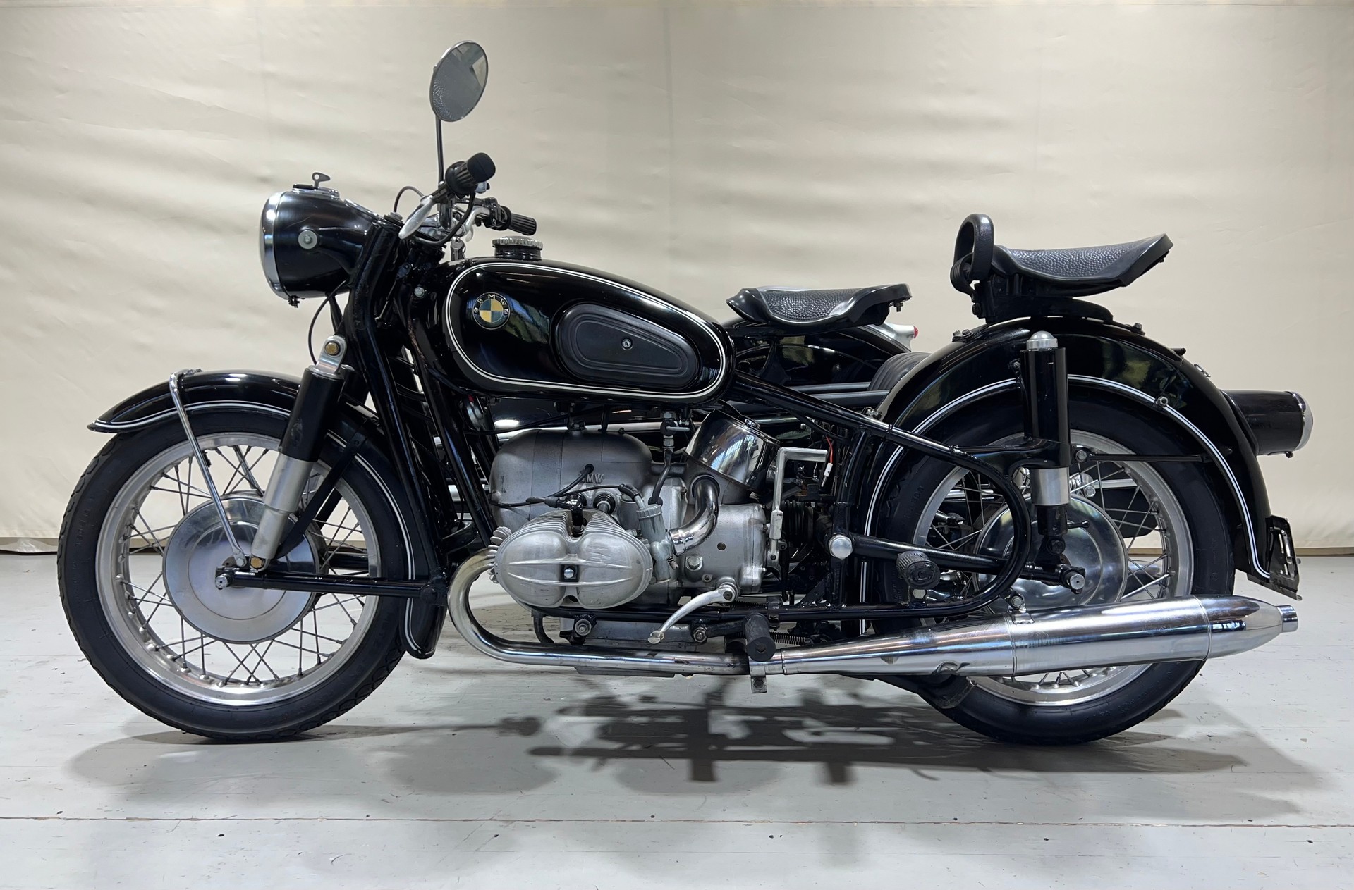 BMW R 69 S Seitenwagen-showroom-element-3