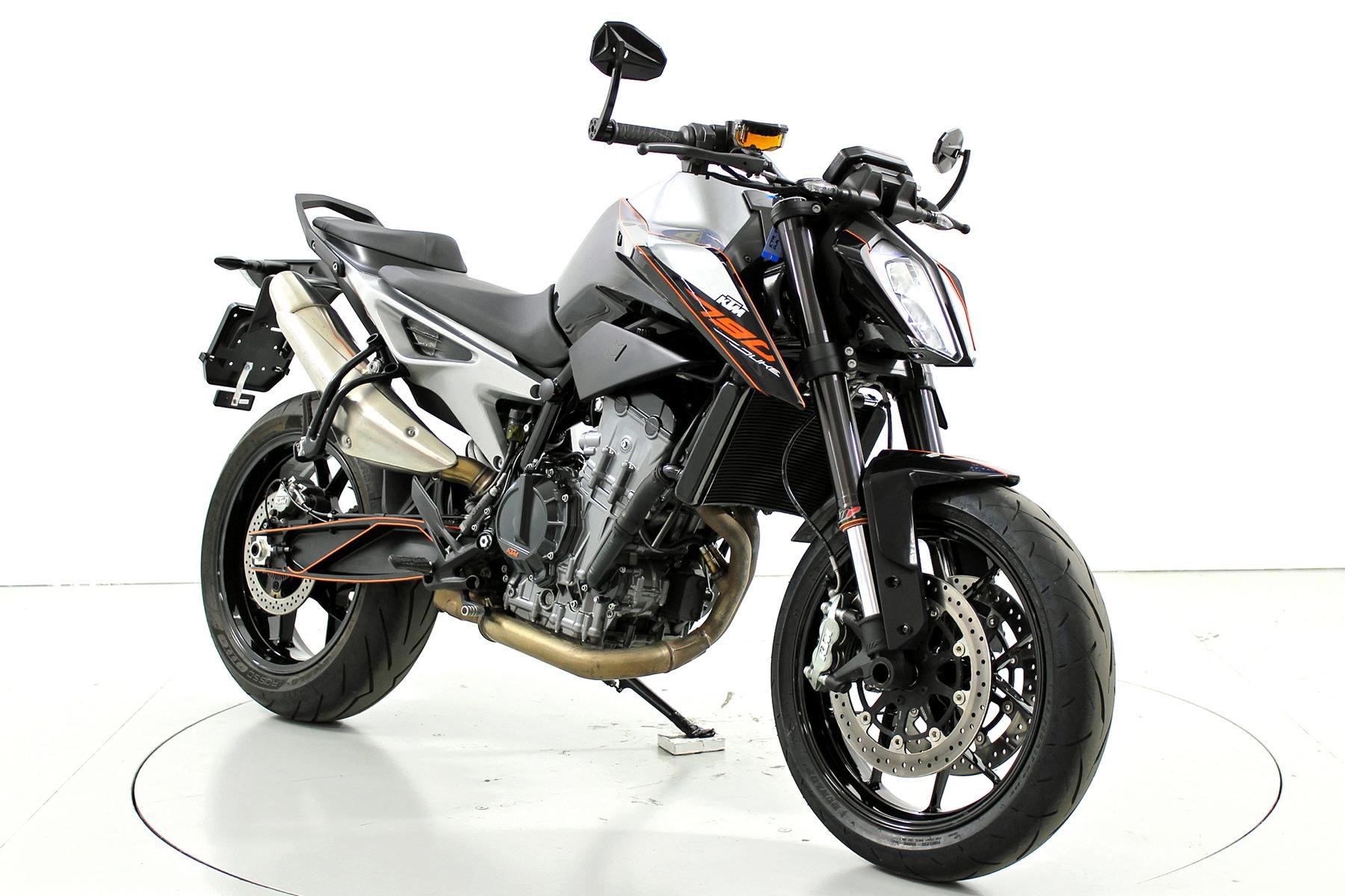 KTM 790 Duke-showroom-element-1