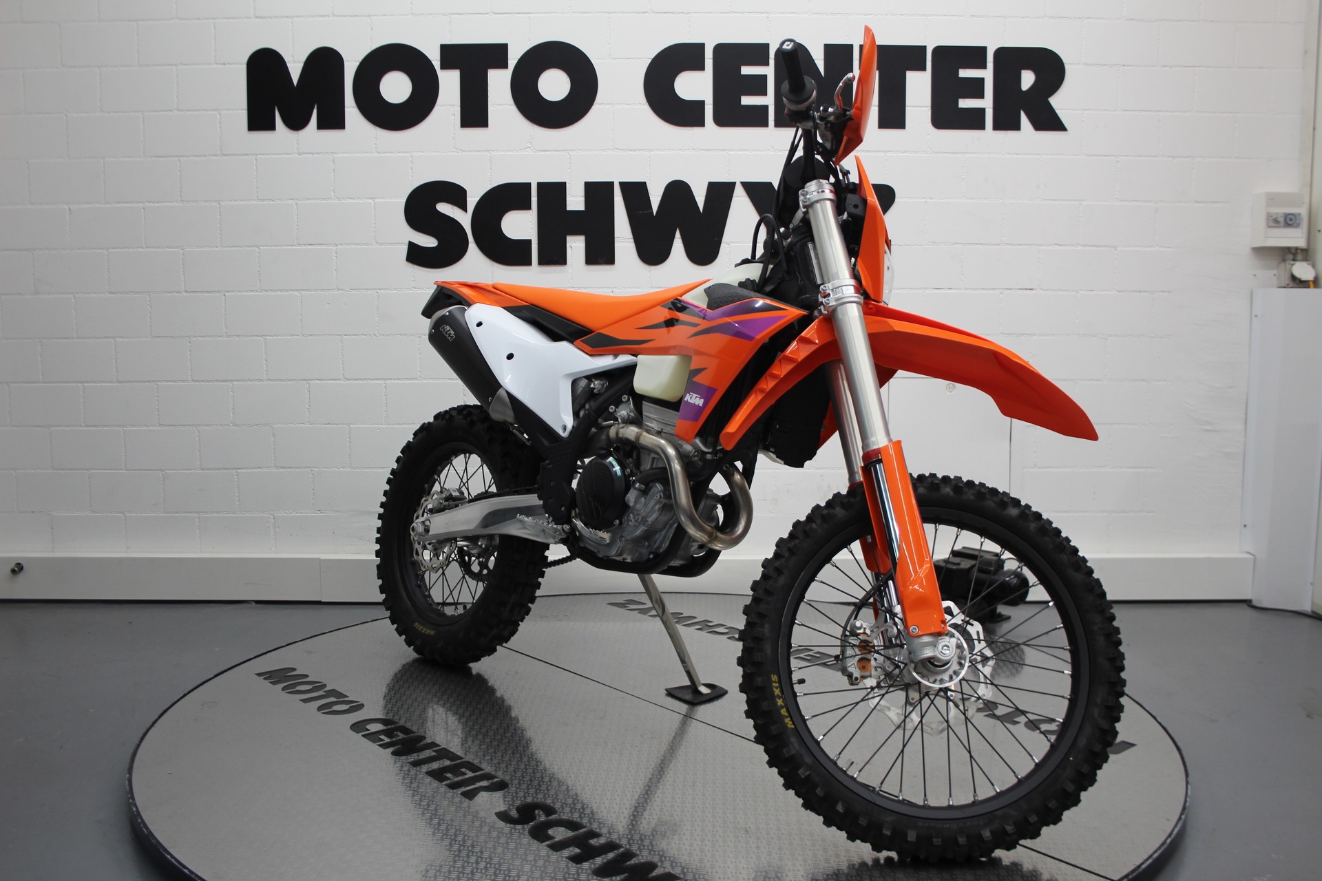 KTM 350 EXC-F-showroom-element-1