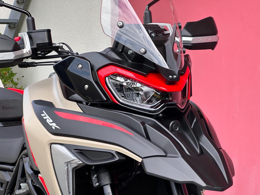 BENELLI TRK 702 X-showroom-element-3