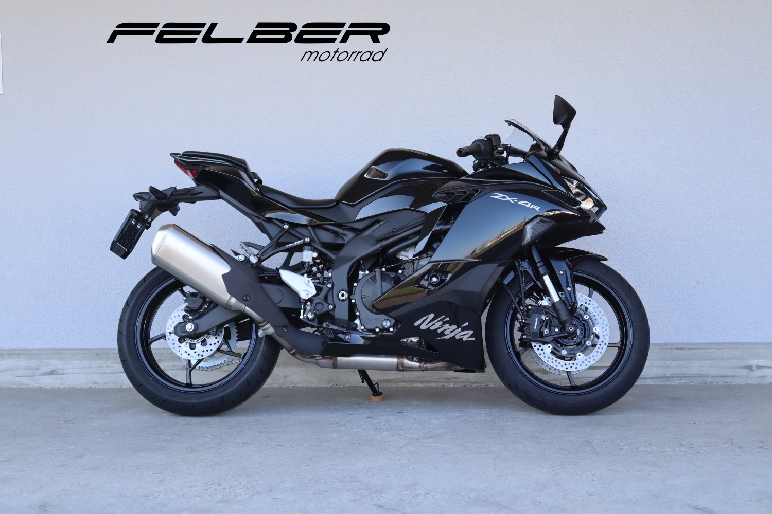 KAWASAKI Ninja ZX-4R