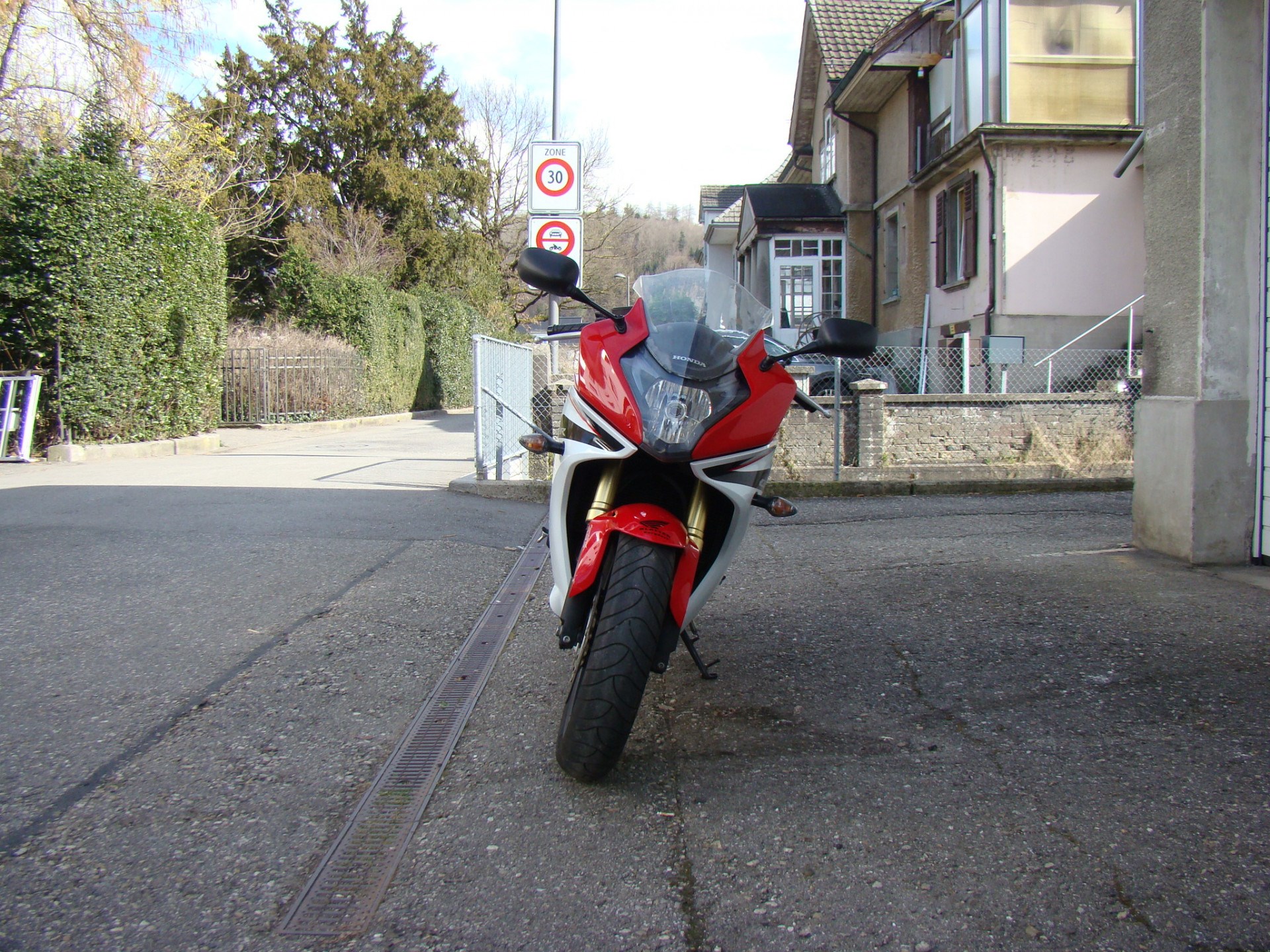 HONDA CBR 600 FA-showroom-element-1