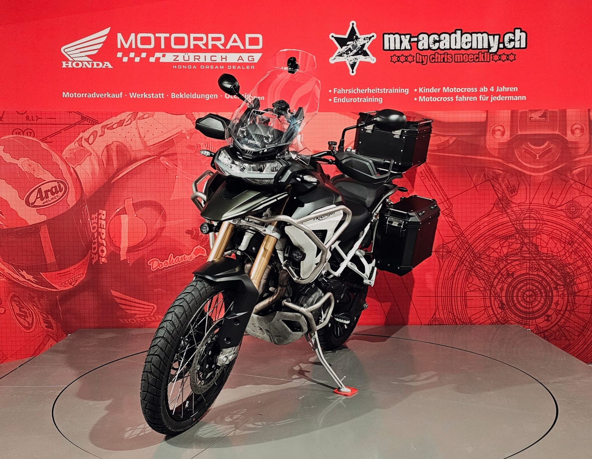 TRIUMPH Tiger 1200 Rally Pro-showroom-element-3