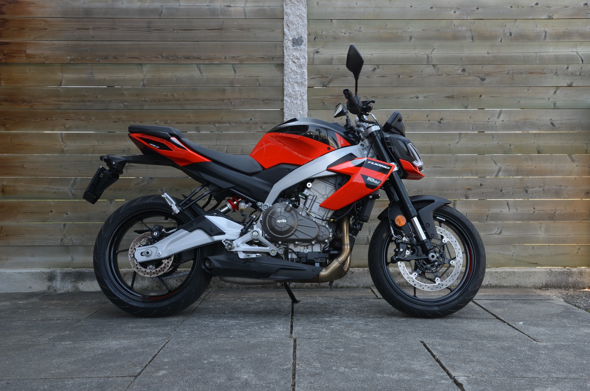 APRILIA Tuono 457-image-0