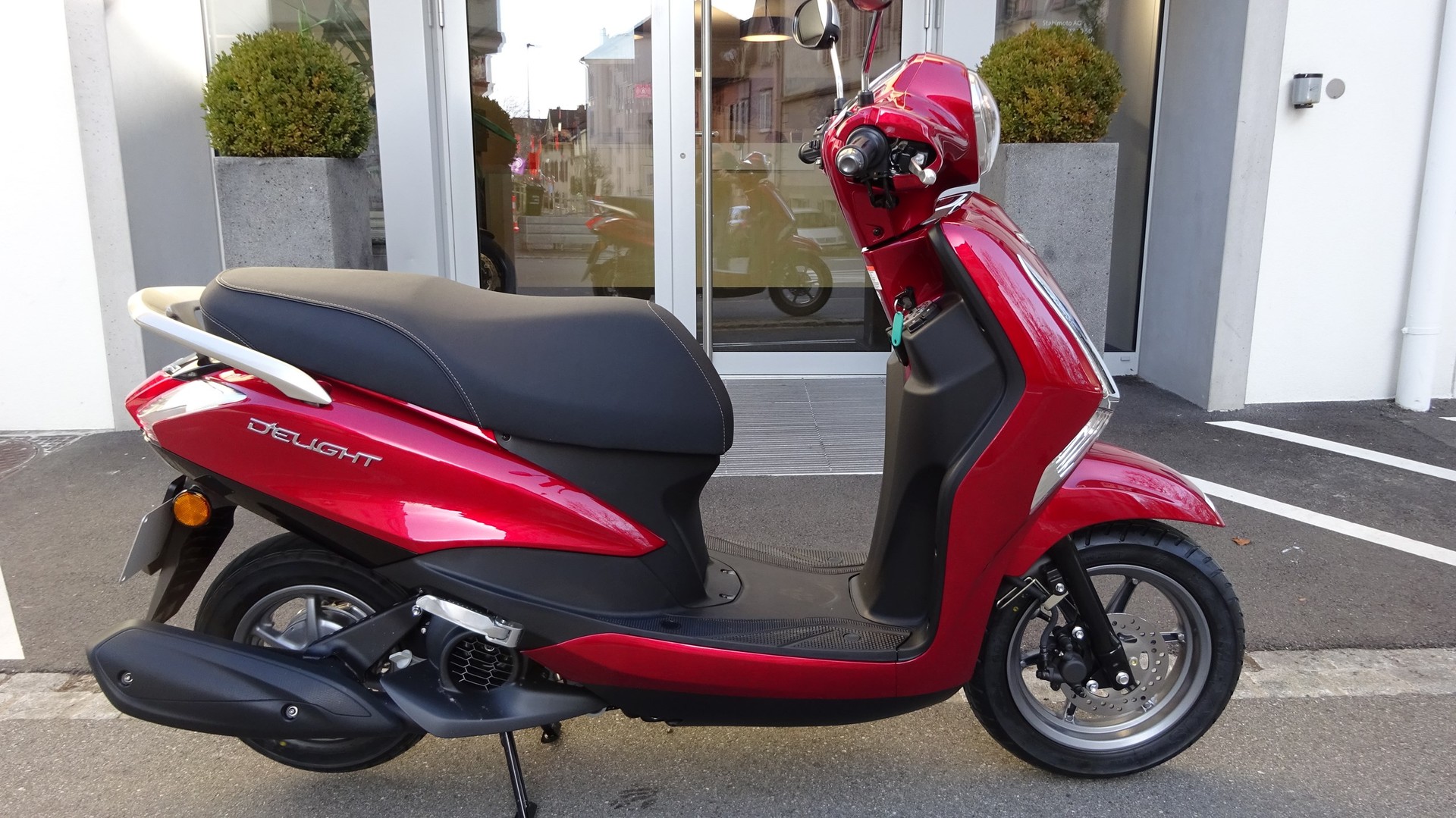 YAMAHA D'elight LTS 125-image-0