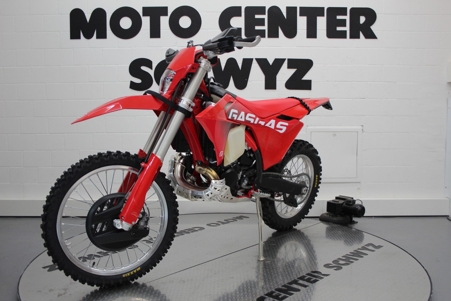GASGAS EC 300-showroom-element-3