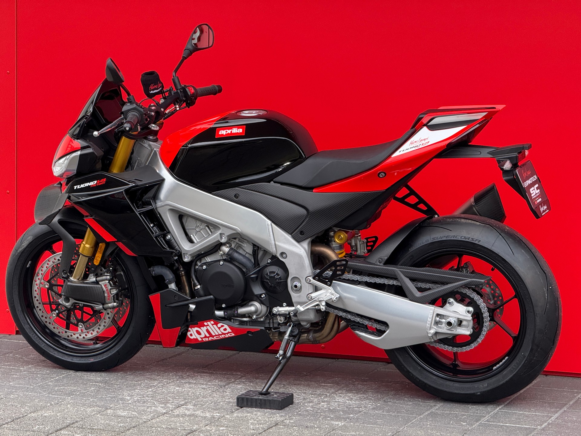 APRILIA Tuono V4 1100 Factory SE 09 SBK-image-3