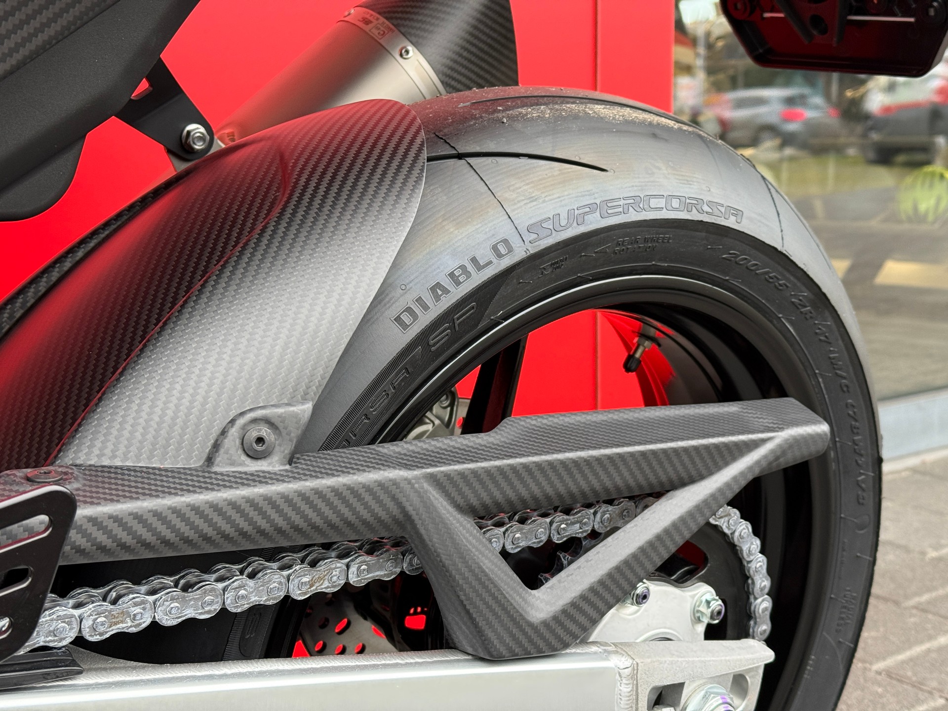 APRILIA Tuono V4 1100 Factory SE 09 SBK-image-6