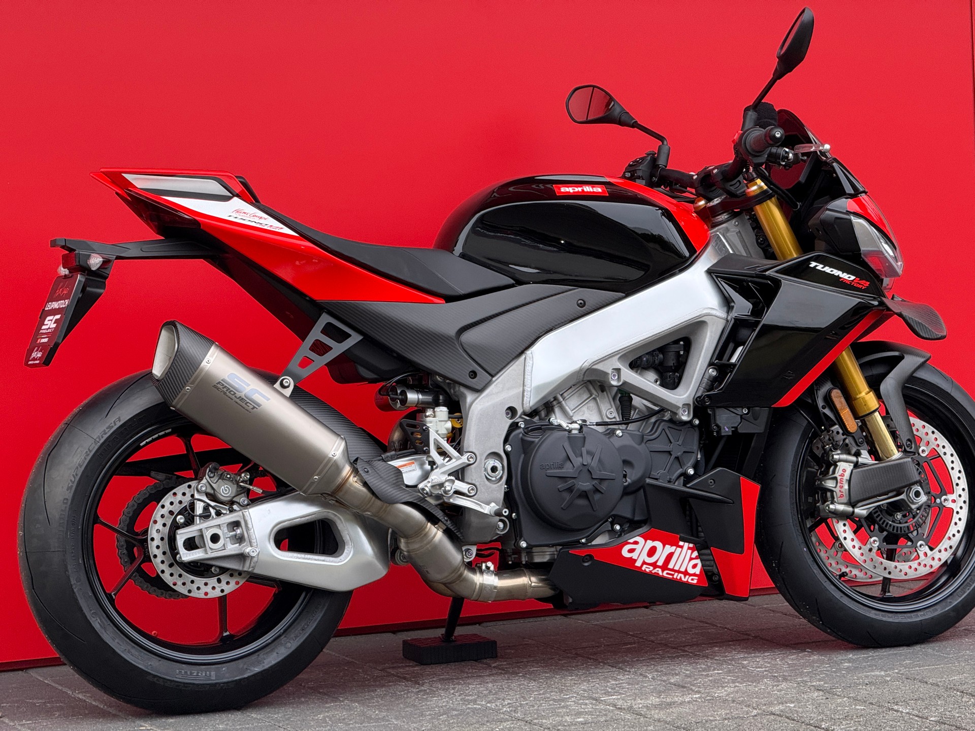 APRILIA Tuono V4 1100 Factory SE 09 SBK-image-12