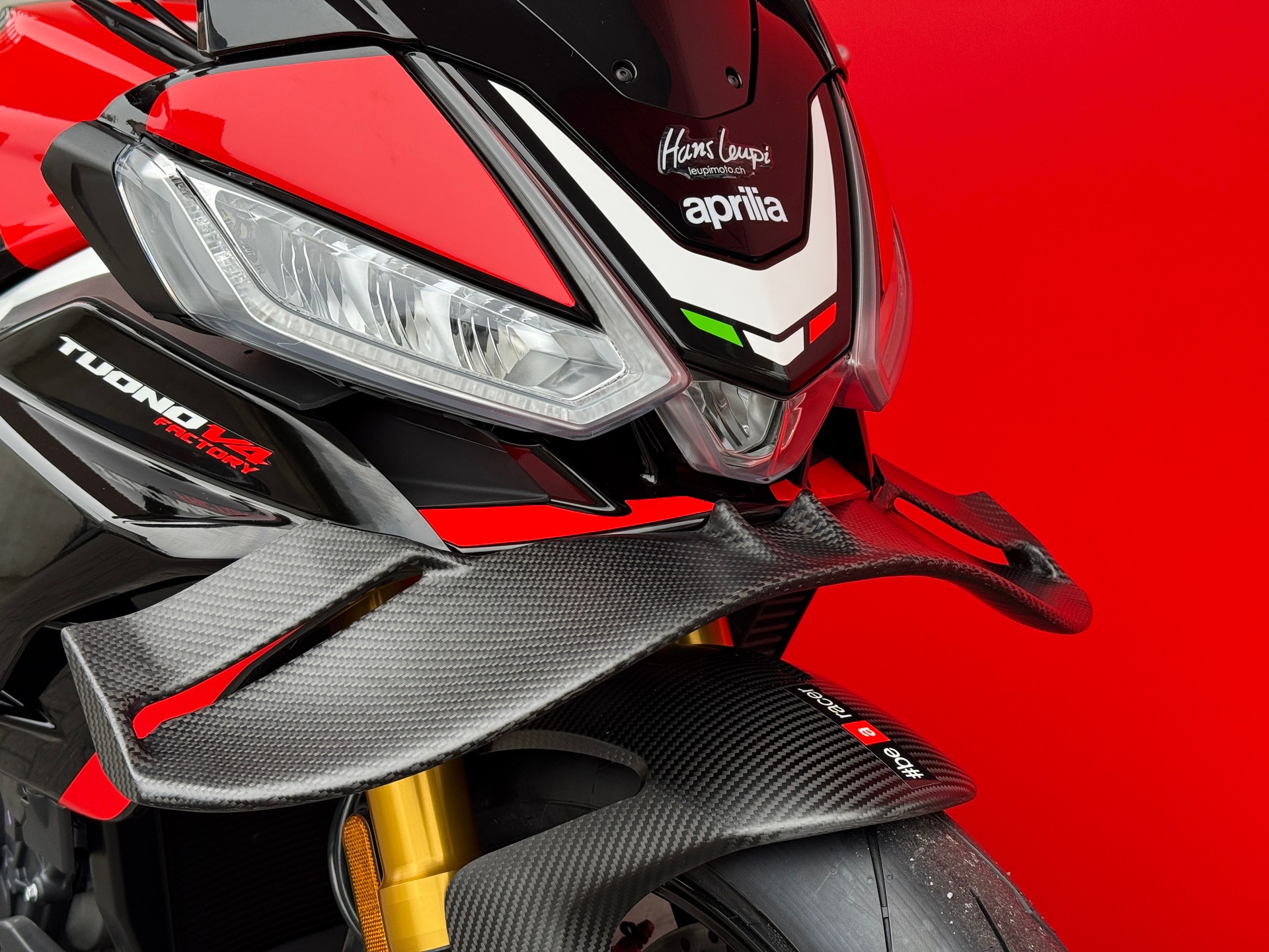 APRILIA Tuono V4 1100 Factory SE 09 SBK-image-8