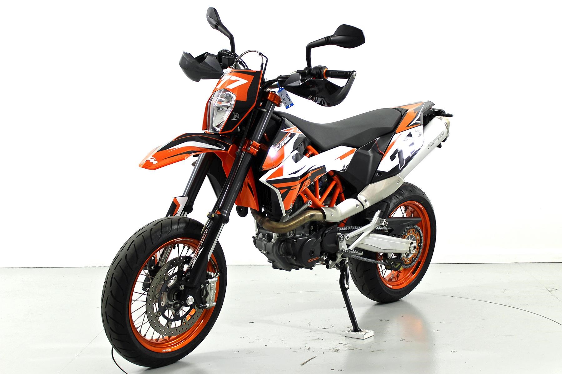 KTM SMC 690 R-showroom-element-2