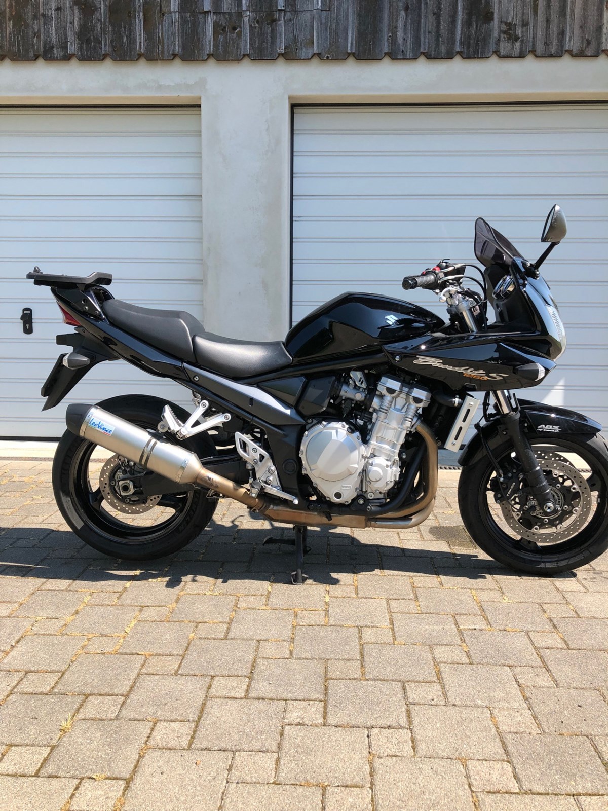 SUZUKI GSF 1250 SA Bandit-showroom-element-2