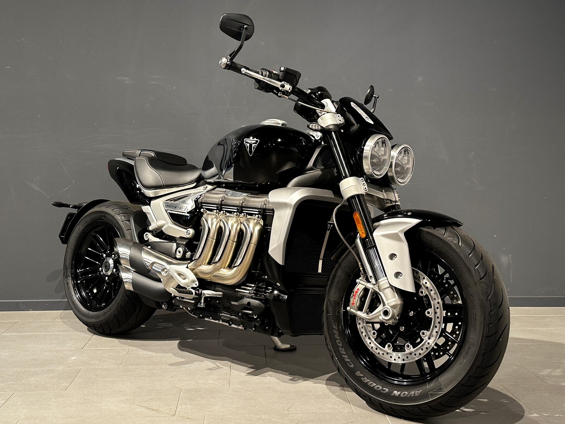 TRIUMPH Rocket 3 R Special Edition-showroom-element-1