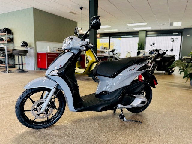 PIAGGIO Liberty 125 Sport-image-4