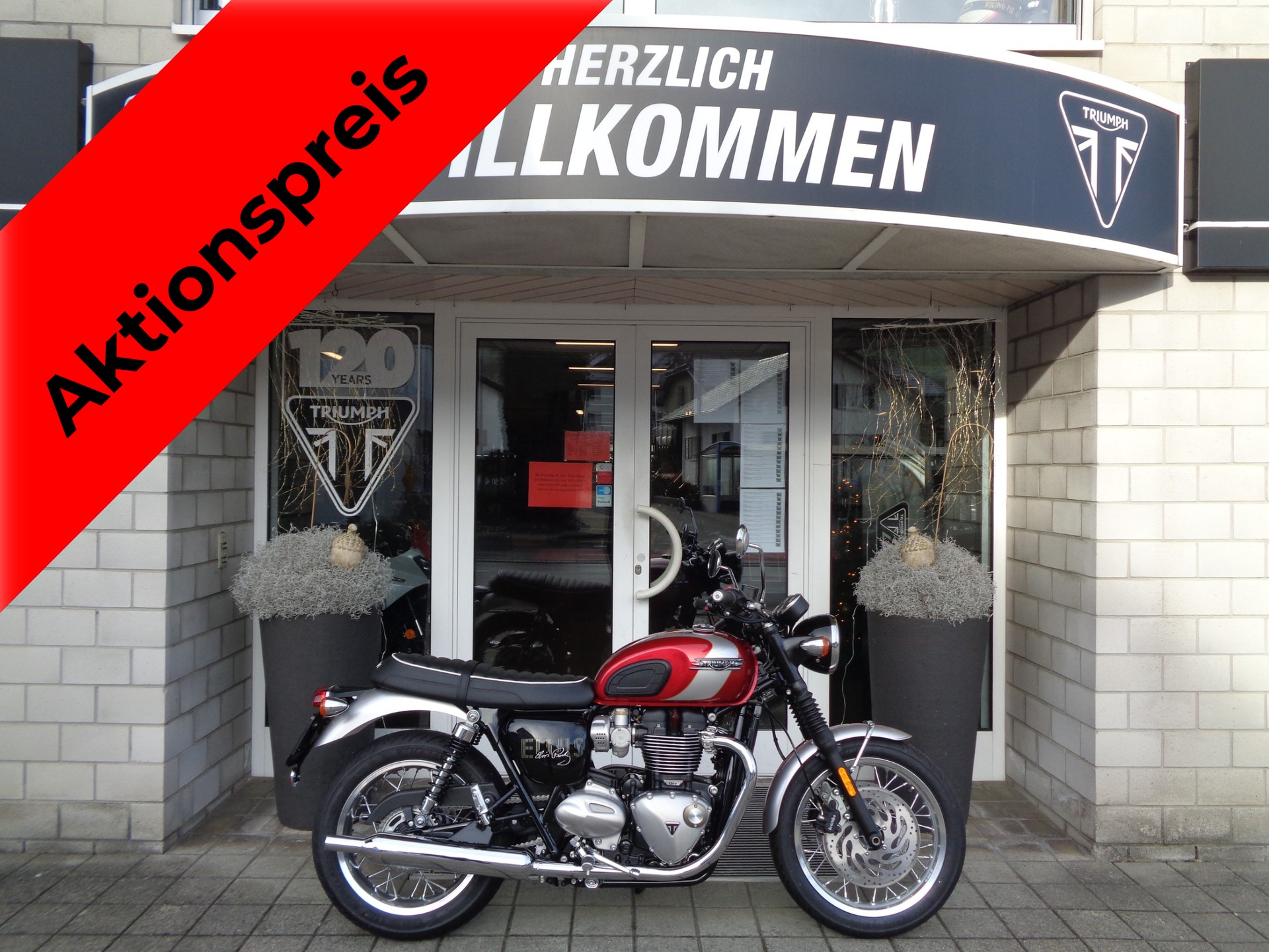 TRIUMPH Bonneville T120 Elvis Edition