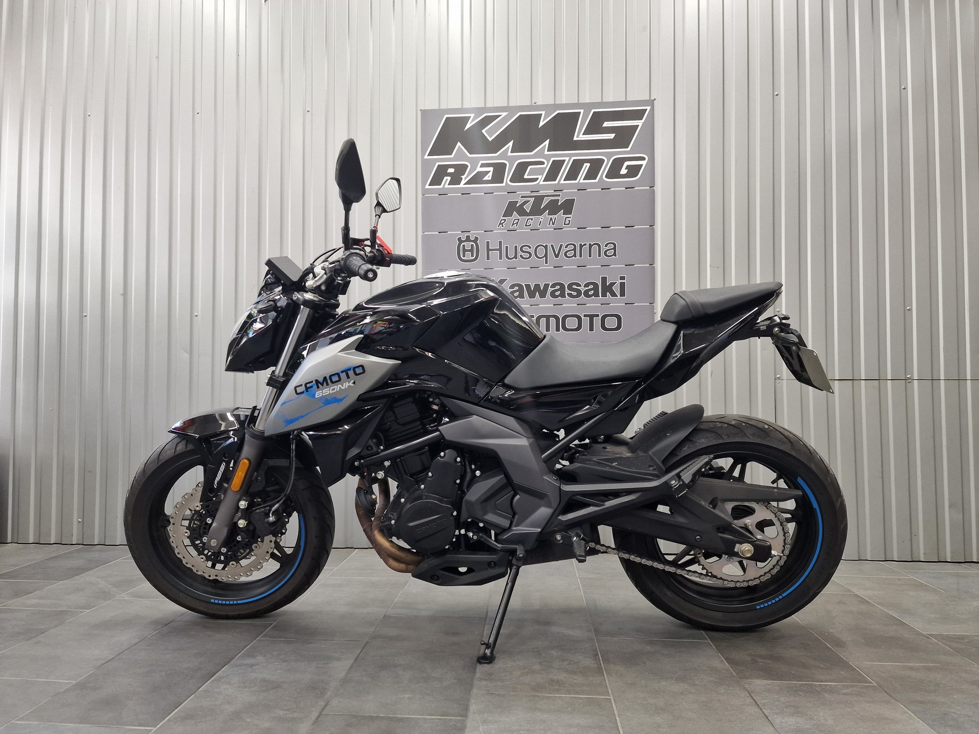 CF MOTO 650NK-image-1
