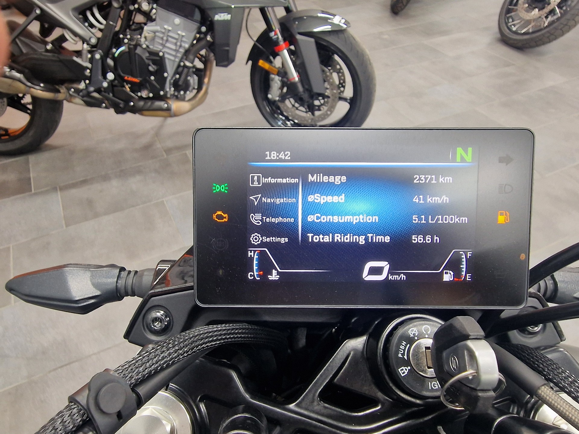 CF MOTO 650NK-image-4