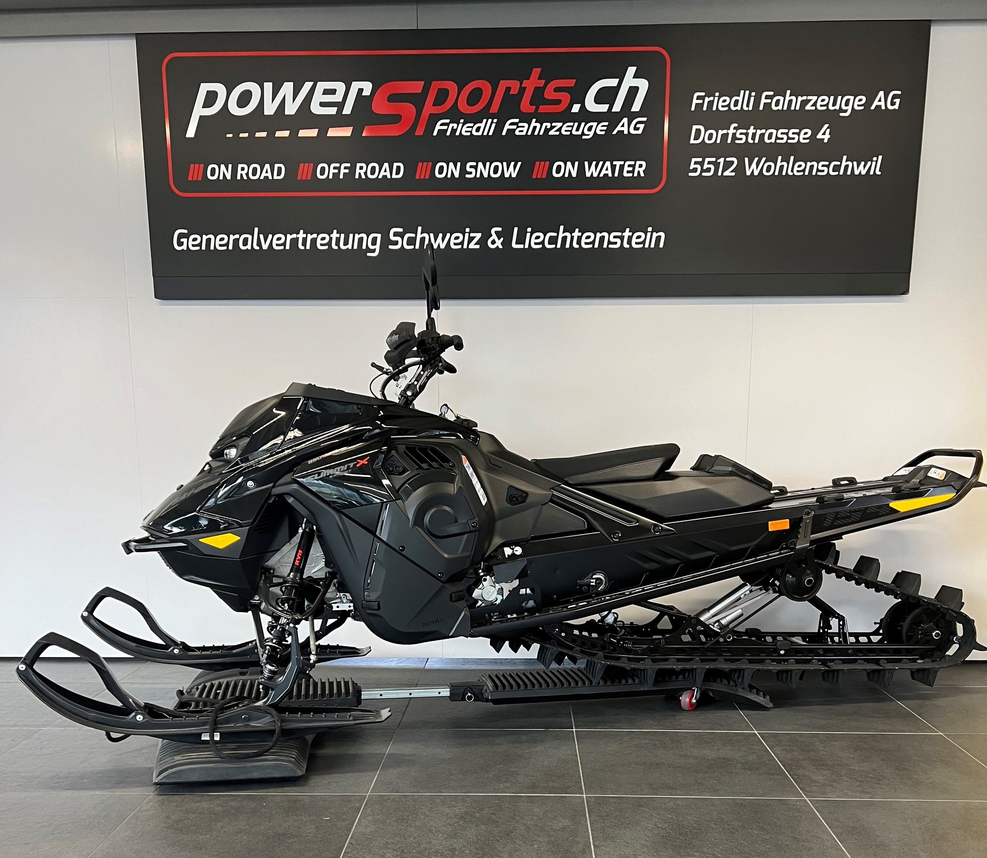 SKIDOO Summit Expert 850 Turbo R