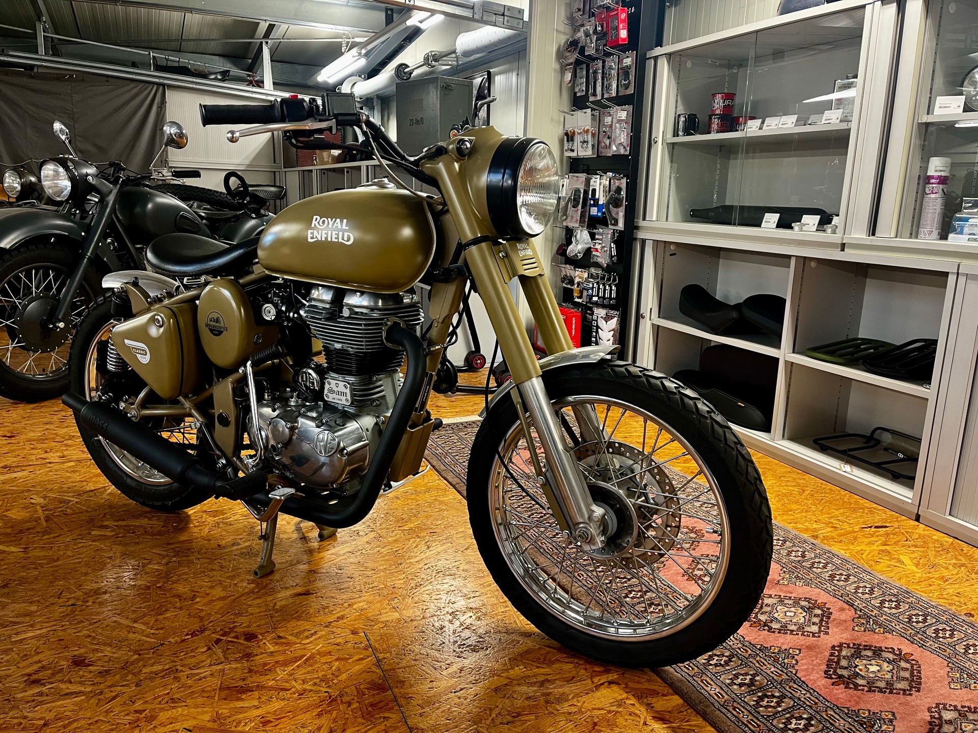 ROYAL ENFIELD Classic 500i EFI-image-2