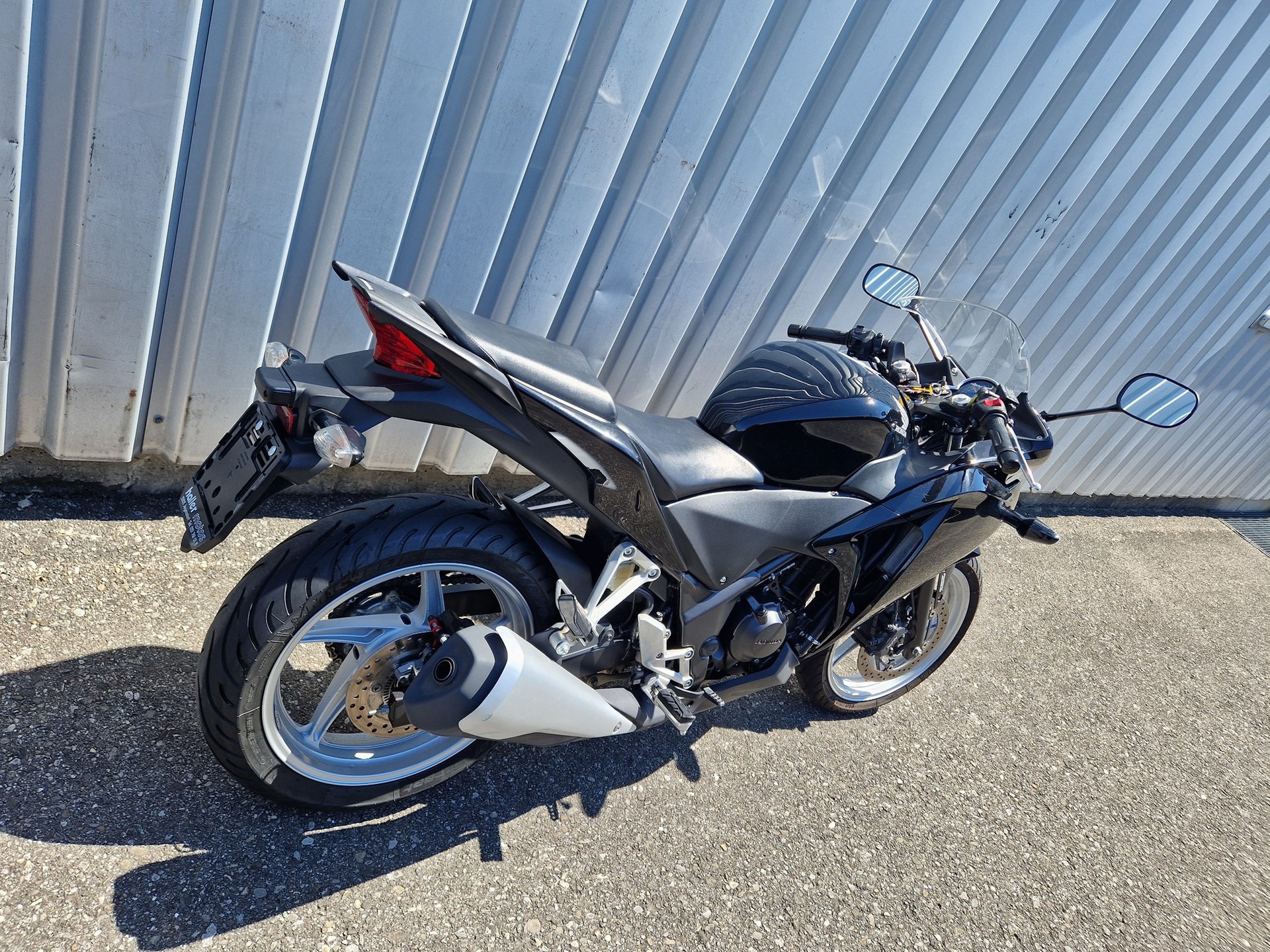 HONDA CBR 250 RA-showroom-element-2