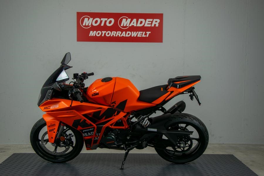 KTM RC 125-showroom-element-1