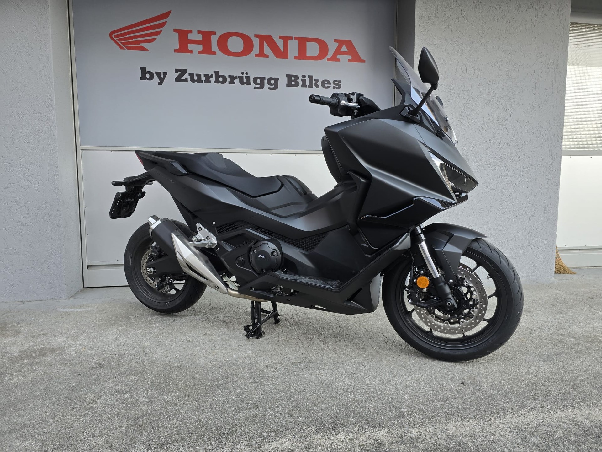 HONDA Forza 750-image-1