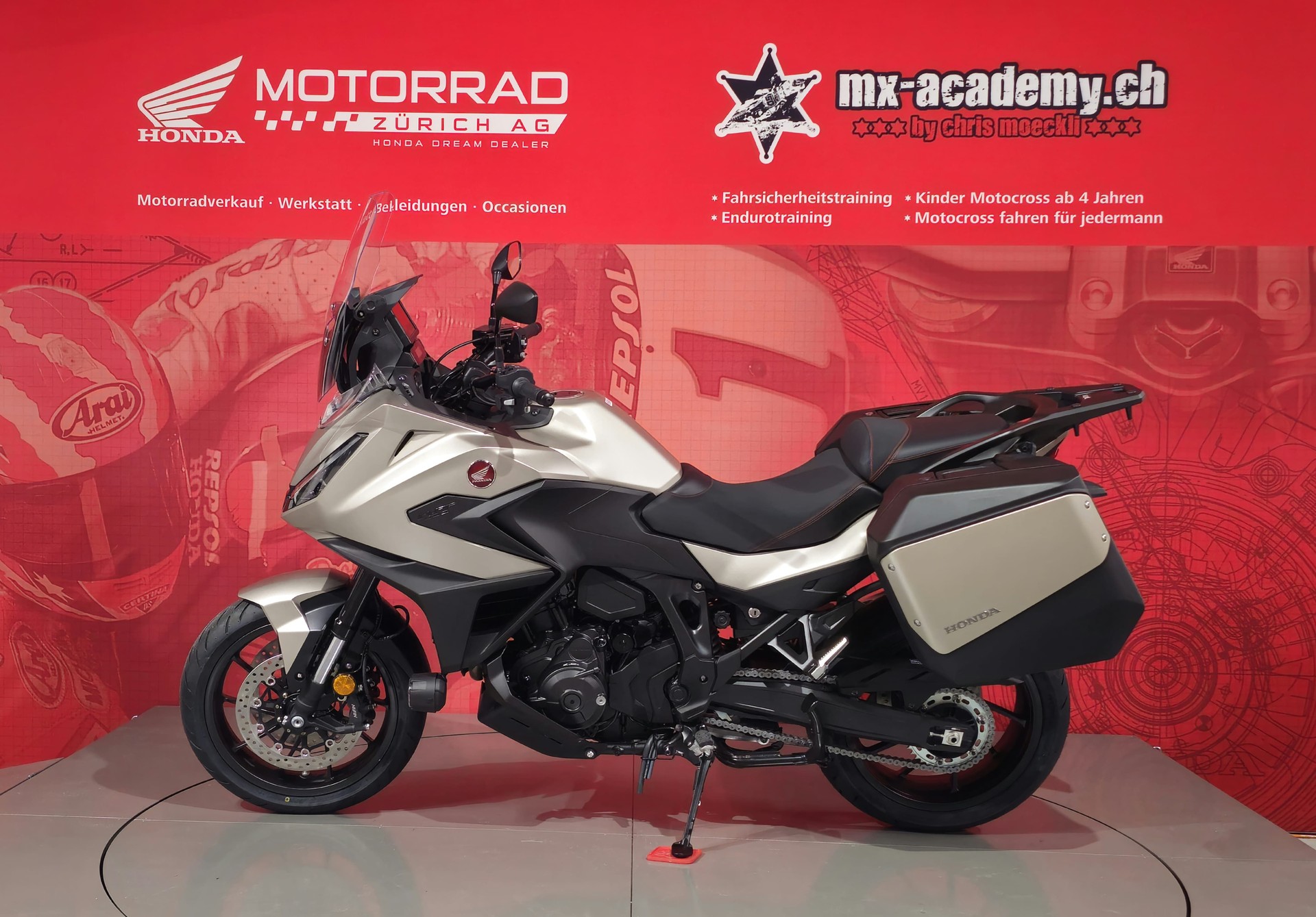 HONDA NT 1100 *Neufahrzeug*-showroom-element-1