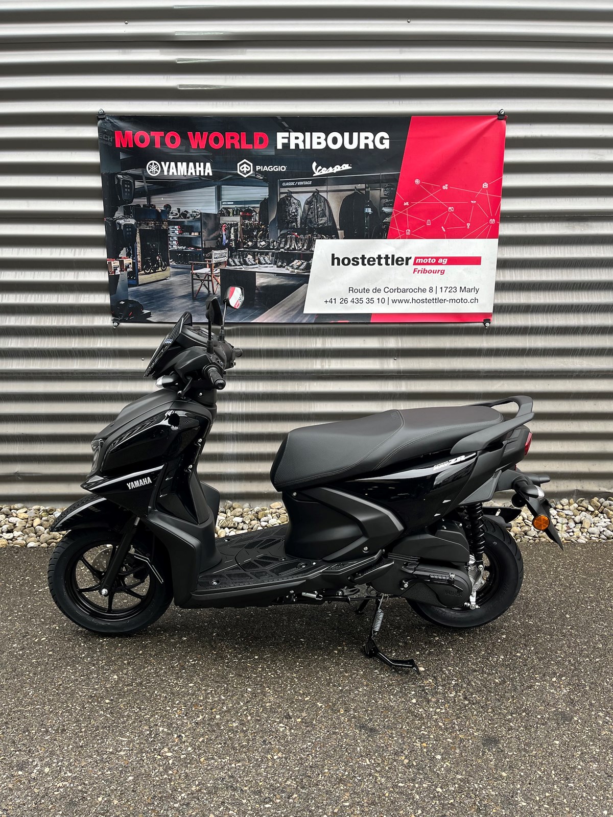 YAMAHA RZR-showroom-element-1