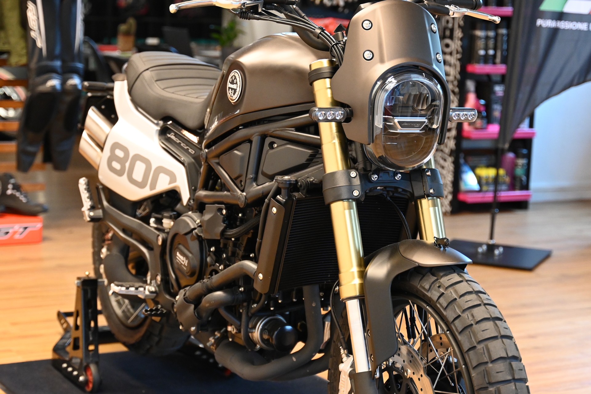 BENELLI Leoncino 800 T-image-5