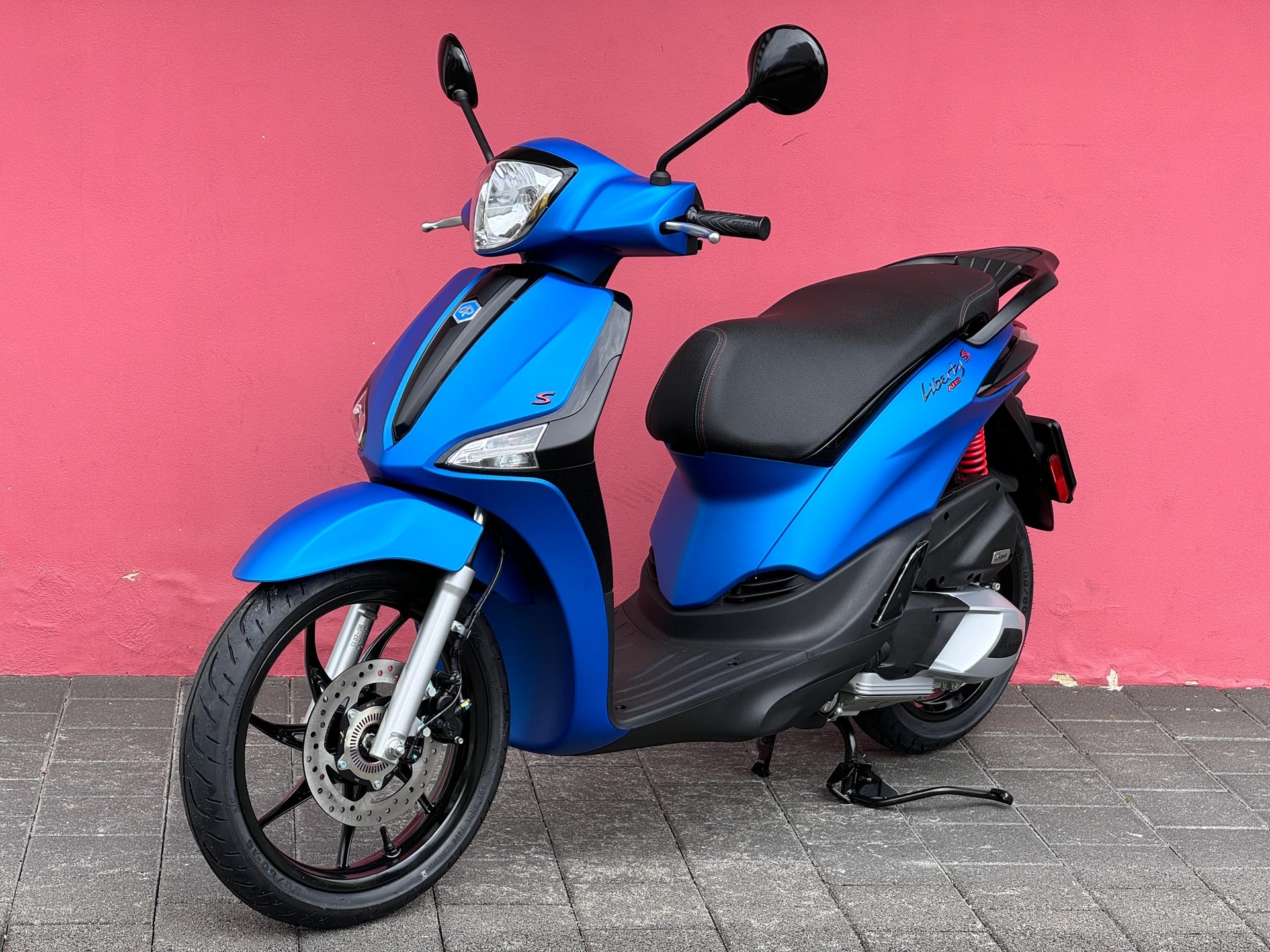 PIAGGIO Liberty 125 Sport-showroom-element-3
